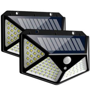 Lámpara Solar 100 LED Paquete 2 ** Ilumina tus Espacios Exteriores con el Paquete de 2 Lámparas Solares de 100 LEDs con Sensor de Movimiento **Descripción:** ¿Buscas una solución eficiente y ecológica para iluminar tus espacios exteriores? Descubre el poder del Paquete de 2 Lámparas Solares de 100 LEDs con Sensor de Movimiento. Estas lámparas no solo ofrecen una iluminación brillante y duradera, sino que también están diseñadas para brindar comodidad y seguridad a tu hogar. Con su avanzado sistema de sensores, estas lámparas detectan tanto la luz ambiental como el movimiento, asegurando un funcionamiento óptimo en todo momento. Gracias a su diseño resistente a la intemperie, son ideales para jardines, patios, pasillos, porches y entradas. **Características Principales:** - Dos sensores integrados: luz y movimiento, garantizando un ahorro de energía y respeto al medio ambiente. - 100 LEDs de alta calidad distribuidos en cuatro lámparas para una iluminación potente y uniforme. - Material duradero: cuerpo de la luz hecho de PC + ABS, resistente a la intemperie y duradero. - Panel solar de silicio monocristalino y batería de litio recargable de 2200 mAh, proporcionando una autonomía confiable. - Fácil instalación: sin necesidad de cables ni conexiones complicadas, simplemente atornilla las lámparas a la pared y comienza a disfrutar de la luz solar. **Información del Paquete:** Cada paquete incluye dos lámparas solares de 100 LEDs, garantizando una cobertura completa para tus áreas exteriores. **Preguntas Frecuentes:** 1. **¿Cuánto tiempo durará la carga solar?** Con 6 horas de exposición al sol, las lámparas estarán completamente cargadas. 2. **¿Cuánto tiempo durará la vida útil de las lámparas?** Con una vida útil de aproximadamente 50,000 horas, podrás disfrutar de la iluminación durante años. 3. **¿Las lámparas son resistentes al agua?** Sí, están diseñadas para resistir condiciones climáticas adversas y son resistentes al agua. **Satisface tu Necesidad de Luz con Tecnología Sostenible:** No te conformes con una iluminación mediocre para tus espacios exteriores. Con el Paquete de 2 Lámparas Solares de 100 LEDs con Sensor de Movimiento, obtienes una solución potente, eficiente y respetuosa con el medio ambiente. ¡Ilumina tus noches y haz que tu hogar sea más seguro y acogedor! Lámpara Solar 100 LED Paquete 2